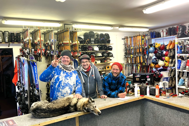 Pujčovna a servis lyžařského vybavení